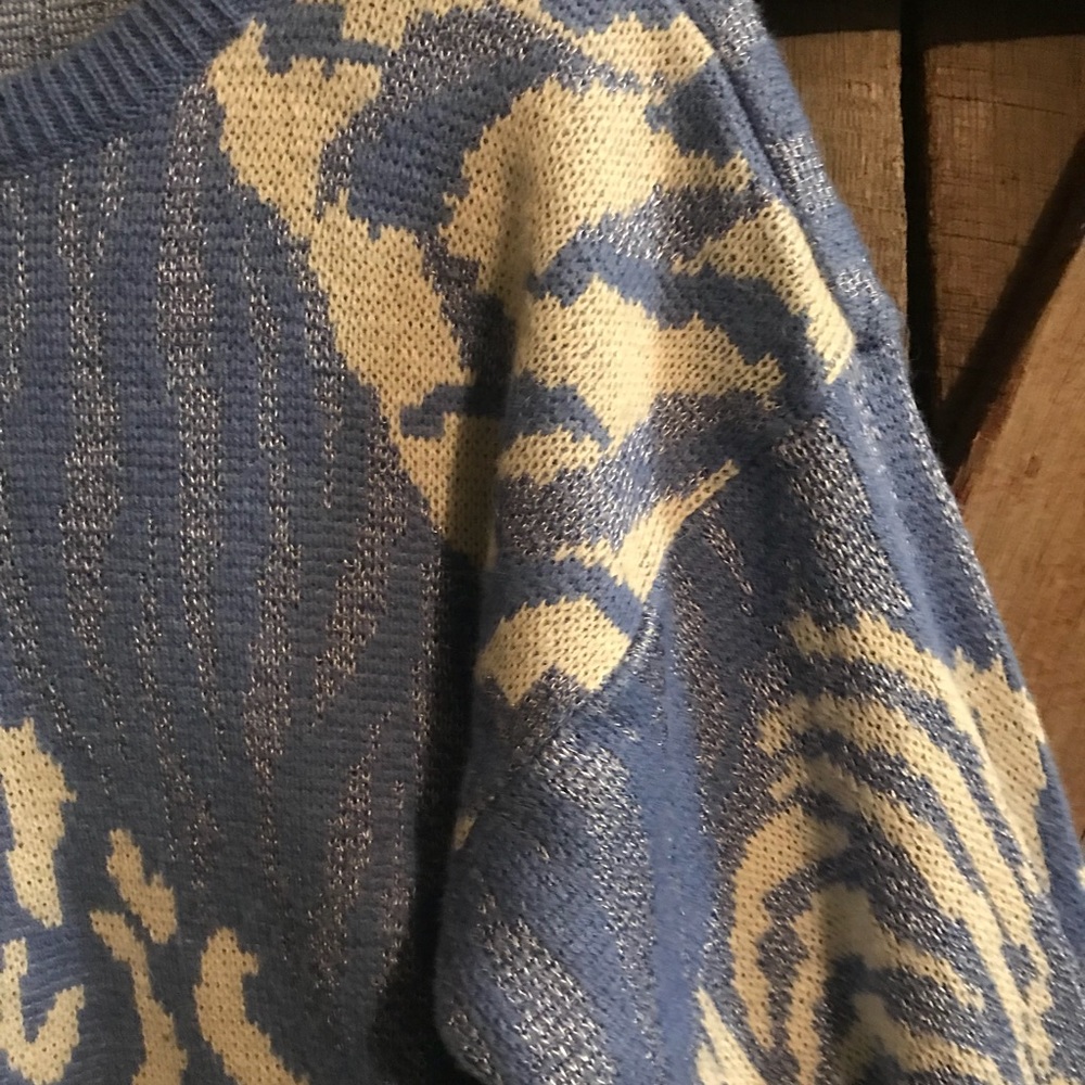 Great Vintage Sweater cream and lavender M/LG🎈 - Picture 6 of 8